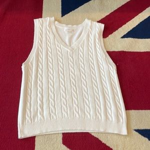 Aeropostale Cable knit v-neck sweater vest